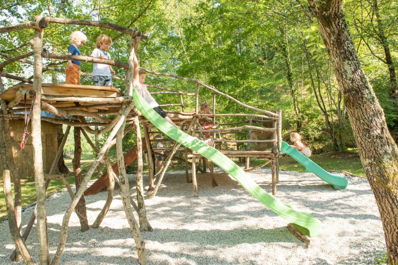 ホテル Eco Camp Supot Šmarje エクステリア 写真