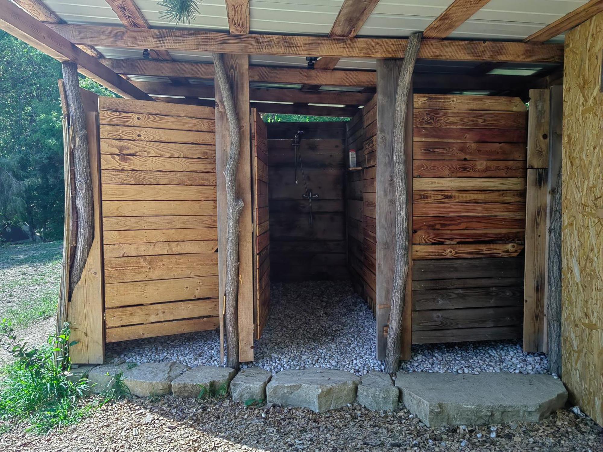 ホテル Eco Camp Supot Šmarje エクステリア 写真