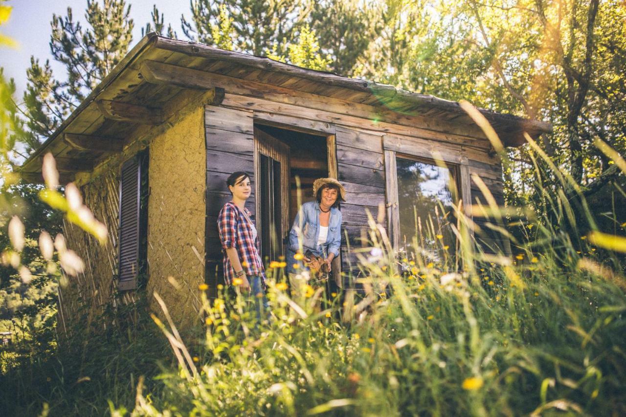 ホテル Eco Camp Supot Šmarje エクステリア 写真